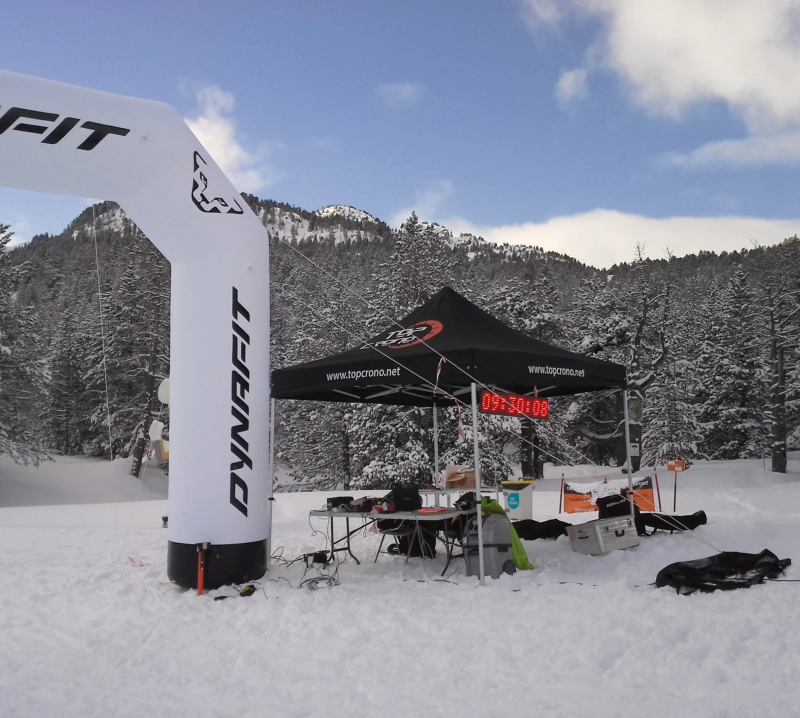 Carpa 3x3m modelo medio en Sierra Nevada